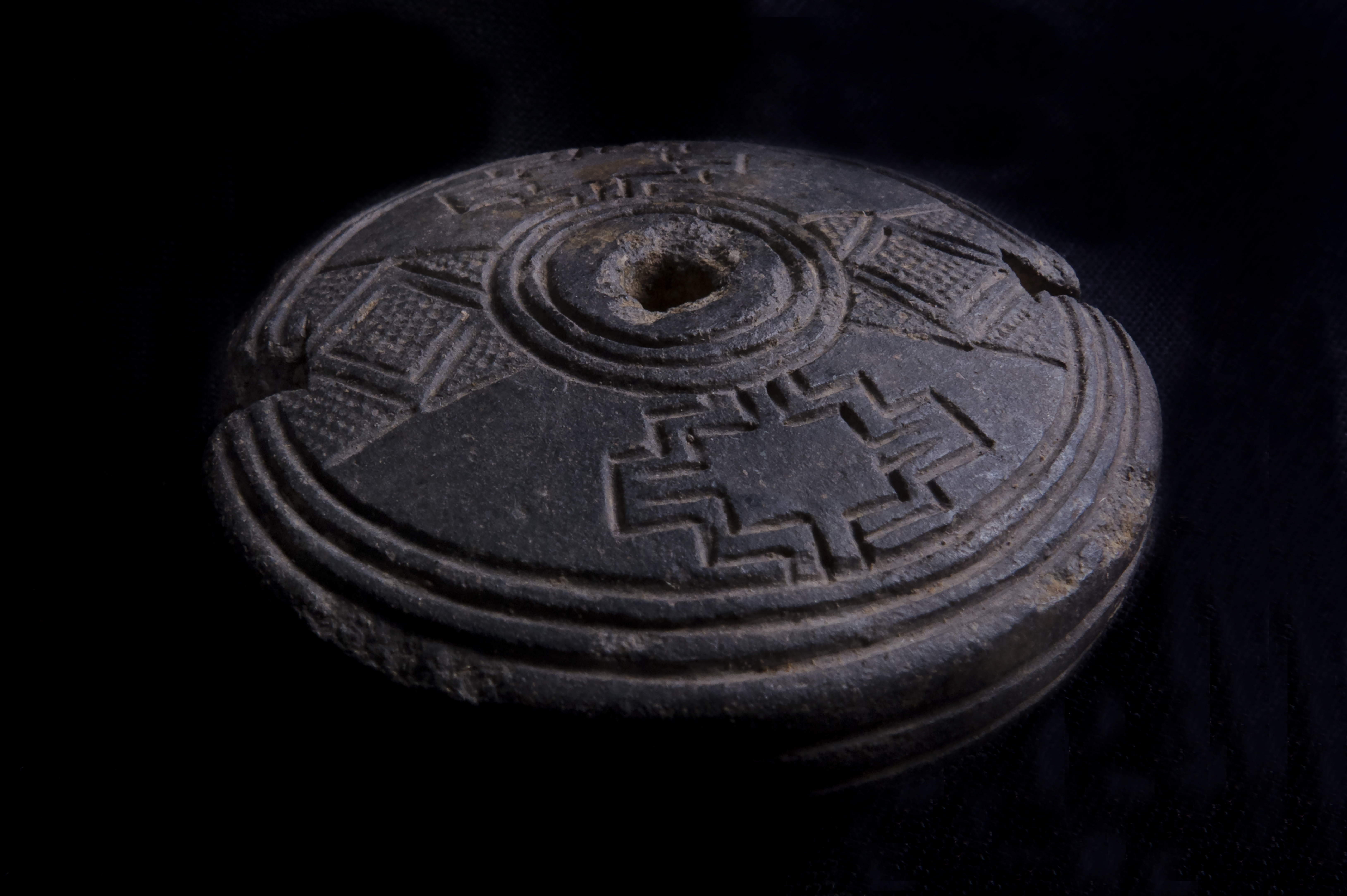 Pieza de cerámica obtenida durante las excavaciones. Foto: Fernando MIranda / Universidad de Bonn.