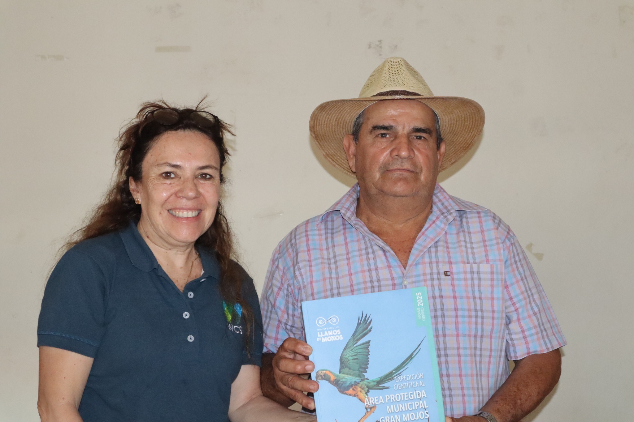 Lilian Painter, Directora del Programa Bolivia de WCS, junto a Fabián Justiniano, Presidente del Consejo Municipal de Loreto. Foto: René Nina / WCS.